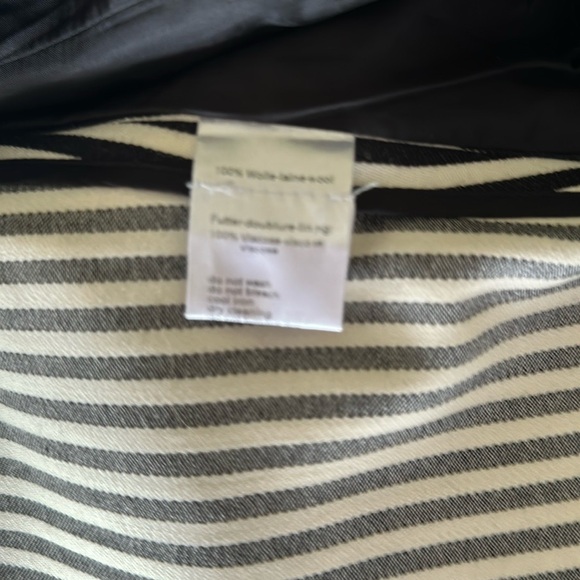 Akris Punto Black and White Striped Suit Jacket - Picture 6 of 8
